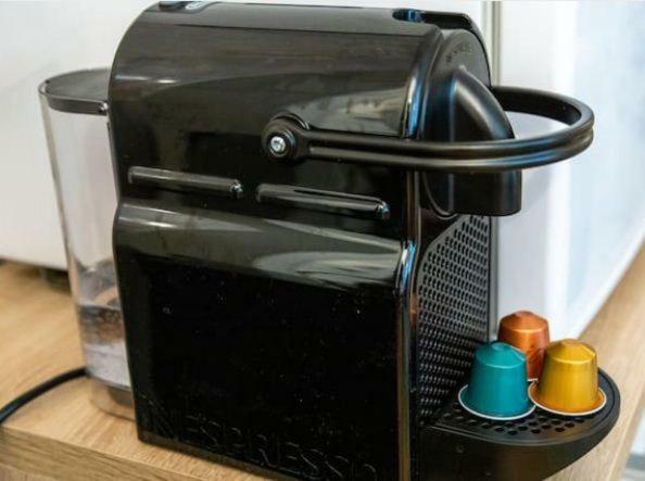 Contactless Check-in Located Netflix&nespresso * Viena